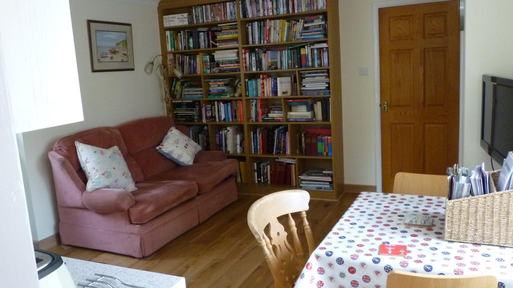 Hopewell Self-Catering Apartment Gravesend Bagian luar foto